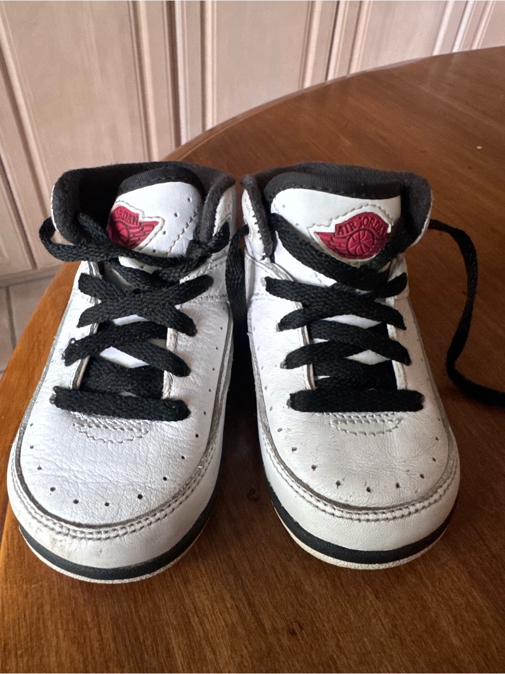Jordan Air Jordan 2 TD Unisex Kids Mid-Top White/Black/Red US 5C - Picture 7 of 7